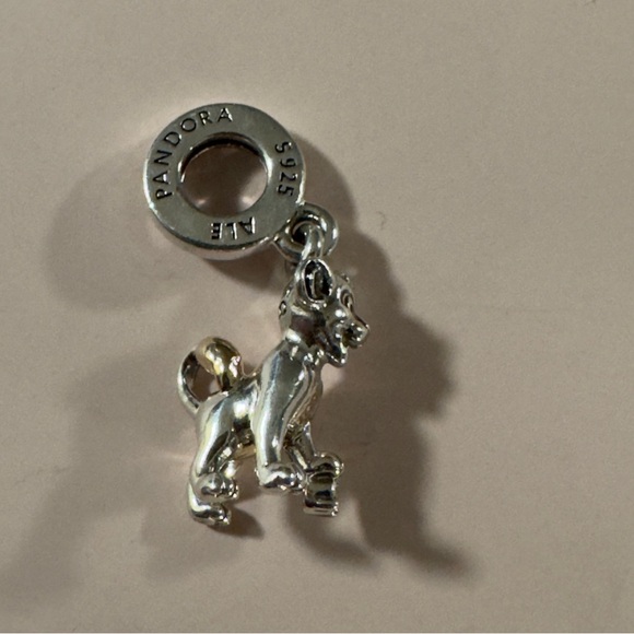 Pandora Disney 100th Anniversary Simba - Picture 4 of 4